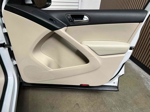 Used 2017 Volkswagen Tiguan Wolfsburg Edition FWD image 70