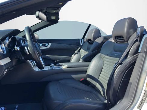 Used 2013 Mercedes-Benz SL 550 w/ Premium Pkg image 12