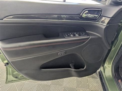 Used 2019 Jeep Grand Cherokee Trailhawk w/ Trailhawk Luxury Group image 14