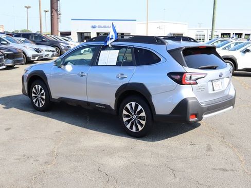 Certified 2025 Subaru Outback Limited AWD/4WD image 6