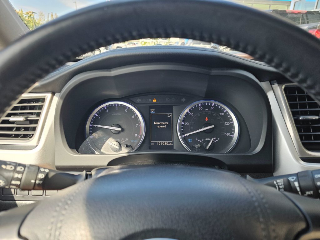 Used 2019 Toyota Highlander XLE AWD/4WD image 27
