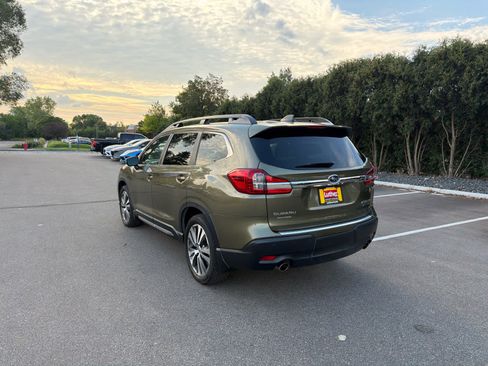 Used 2022 Subaru Ascent Limited w/ Technology Package AWD/4WD image 3
