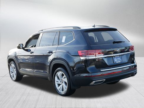 Certified 2023 Volkswagen Atlas SE image 5