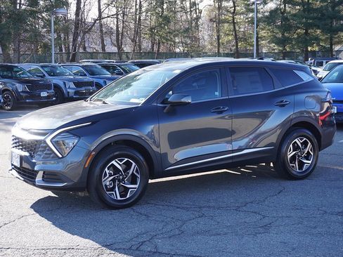 Used 2025 Kia Sportage LX image 7