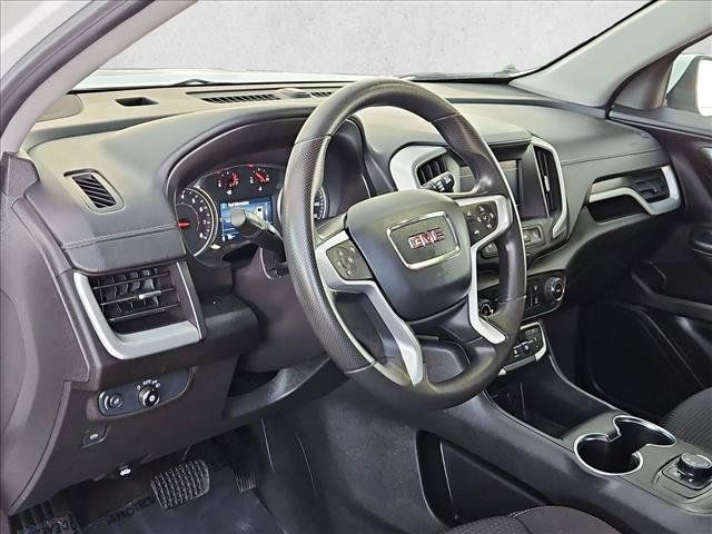 Used 2024 GMC Terrain SLE FWD image 10