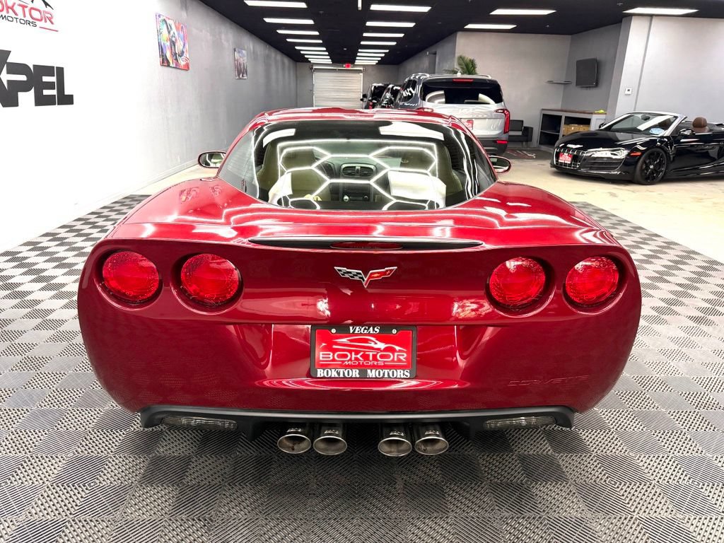 Used 2007 Chevrolet Corvette Coupe w/ Preferred Equipment Group RWD image 13