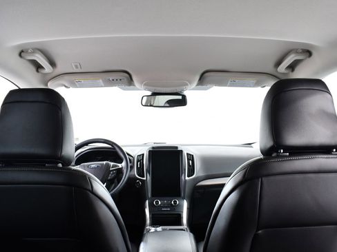 Used 2024 Ford Edge SEL w/ Convenience Package image 17