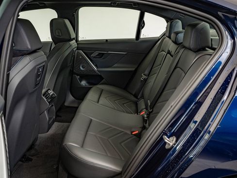 New 2026 BMW 550e xDrive image 35