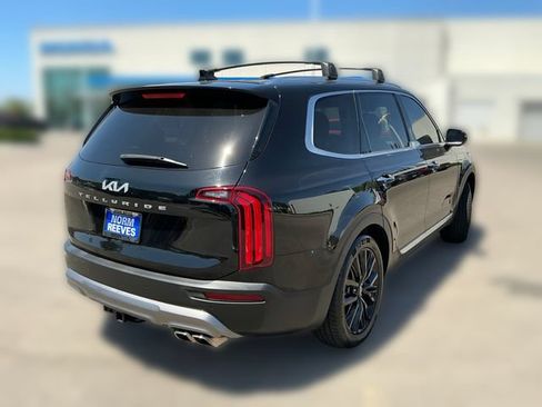 Used 2022 Kia Telluride SX w/ Towing Package FWD image 5