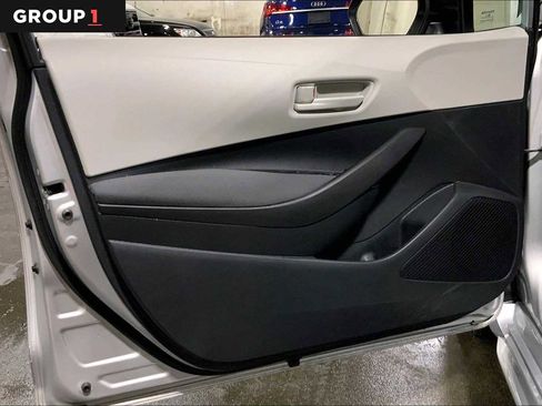 Certified 2025 Toyota Corolla LE FWD image 22