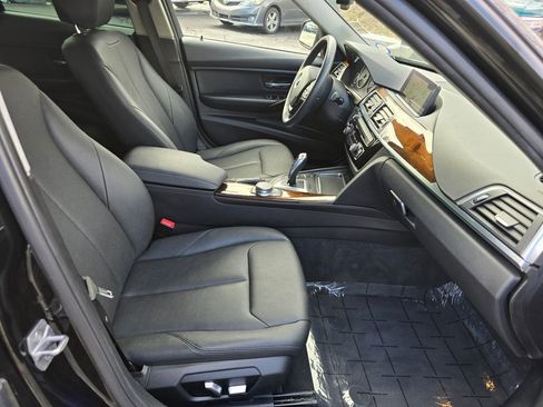 Used 2018 BMW 320i xDrive Sedan w/ Convenience Package image 29