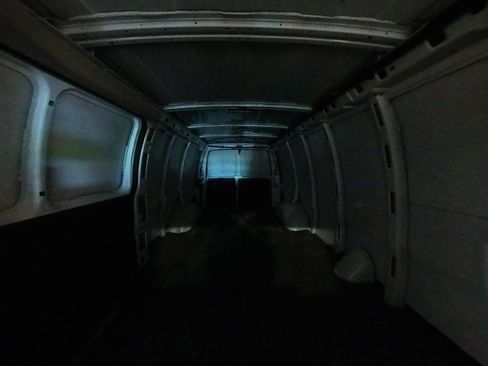 Used 2024 Chevrolet Express 2500 2500 image 38