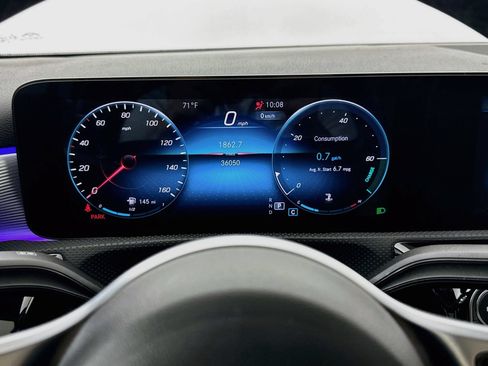 Used 2021 Mercedes-Benz A 220 image 13