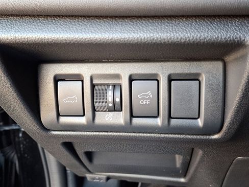 Certified 2025 Subaru Outback Limited AWD/4WD image 24