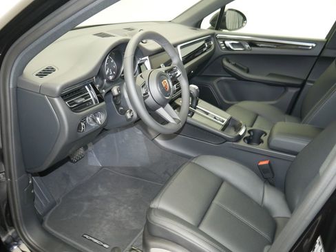 New 2026 Porsche Macan AWD/4WD image 6