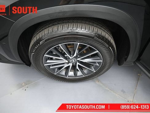 Used 2024 Lexus NX 350h AWD w/ Vision Package image 38