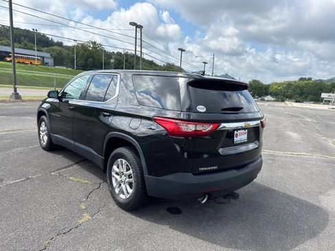 Used 2020 Chevrolet Traverse LS w/ LPO, Floor Liner Package FWD image 6