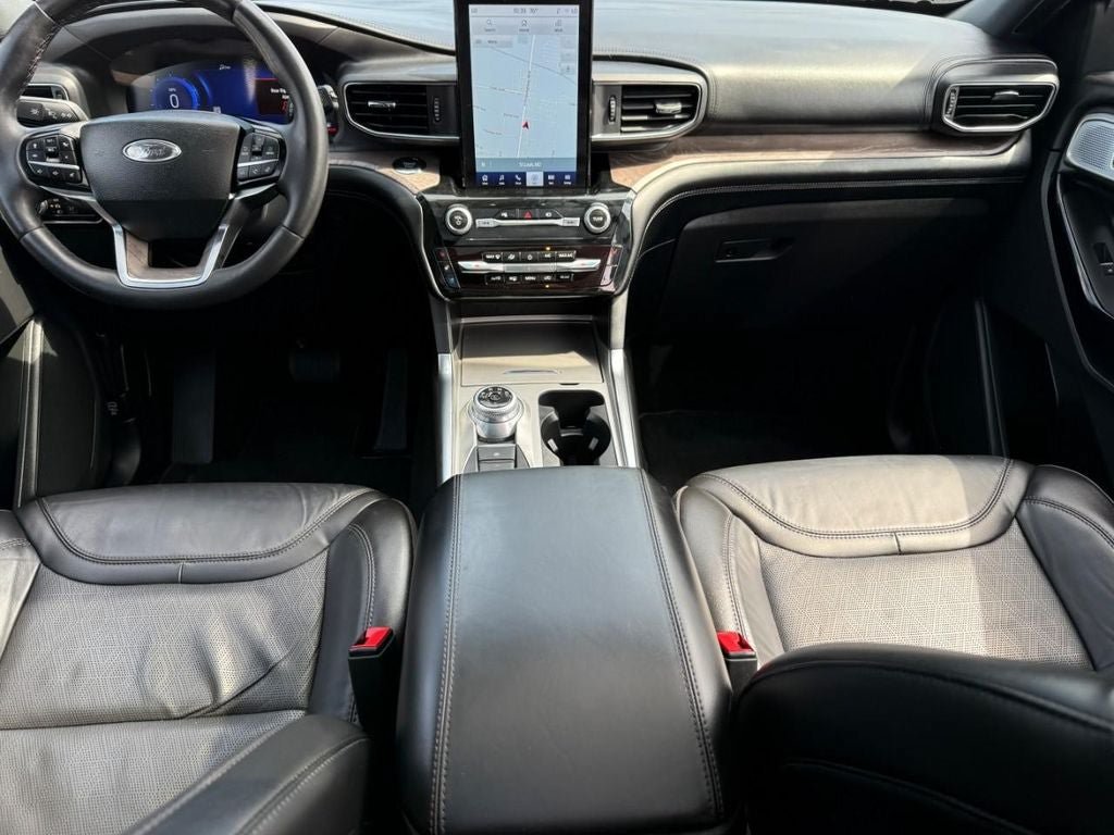 Used 2023 Ford Explorer Platinum w/ Technology Package AWD/4WD image 13