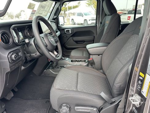 New 2026 Jeep Gladiator Mojave image 54