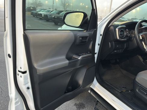 Certified 2023 Toyota Tacoma SR5 image 14