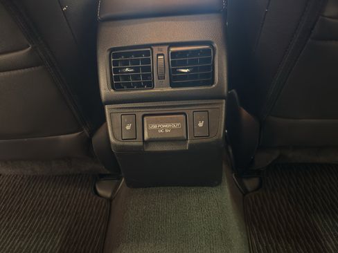 Used 2018 Subaru Outback 2.5i Limited AWD/4WD image 29