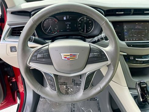 Used 2024 Cadillac XT5 Premium Luxury FWD image 11