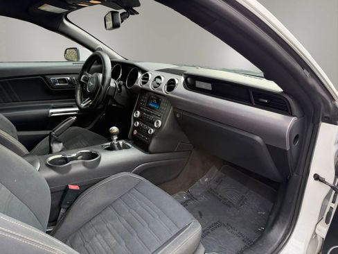 Used 2015 Ford Mustang GT image 35