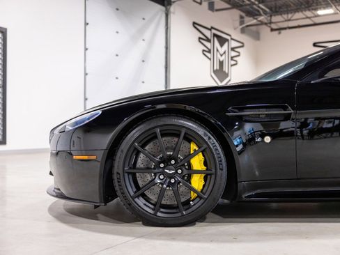 Used 2016 Aston Martin V12 Vantage S image 17