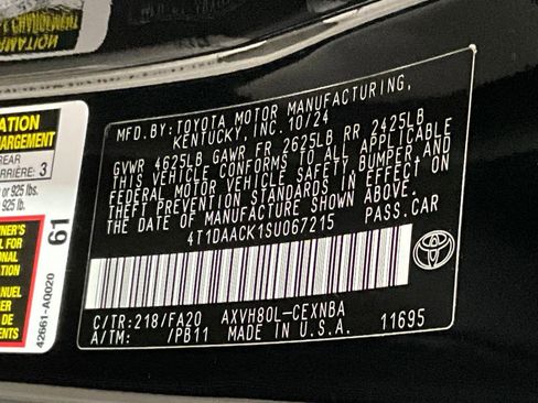 Used 2025 Toyota Camry LE FWD image 31