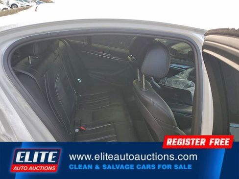 Used 2018 BMW 530i w/ Premium Package image 19