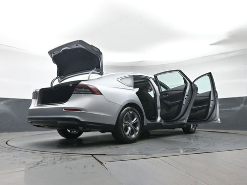 Used 2023 Honda Accord EX image 45