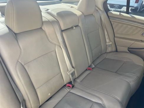 Used 2015 Ford Taurus SEL w/ Equipment Group 201A FWD image 34