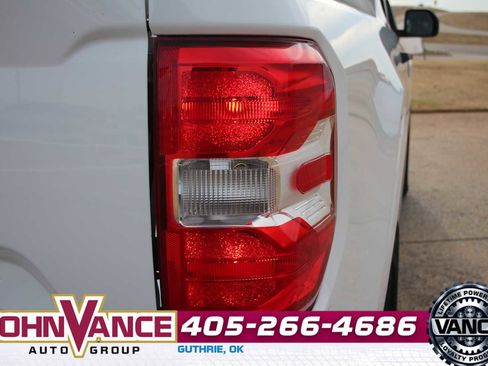 Used 2022 Ford Maverick XLT image 11