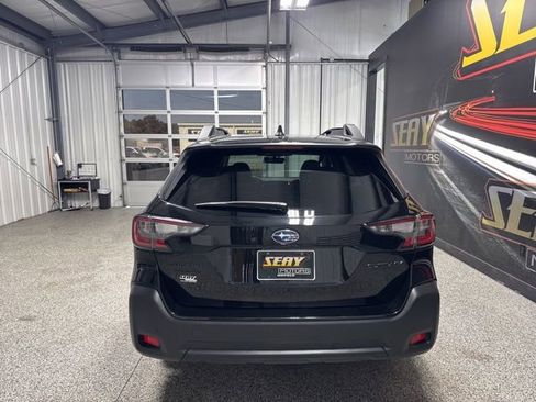 Used 2025 Subaru Outback Onyx Edition AWD/4WD image 18