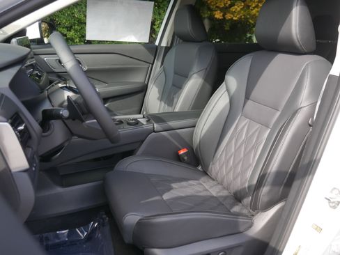 New 2026 Nissan Rogue Platinum w/ Platinum Premium Package image 33