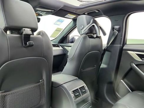 Used 2025 Jaguar F-PACE R-Dynamic S image 30
