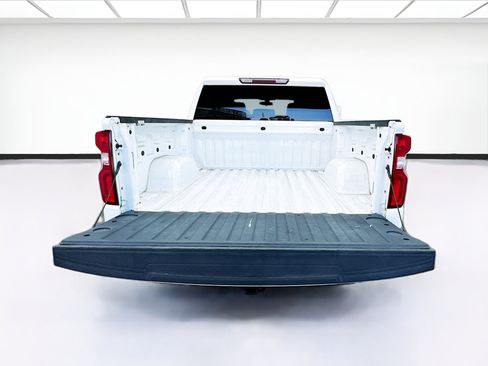 Used 2020 Chevrolet Silverado 1500 LT Trail Boss AWD/4WD image 17