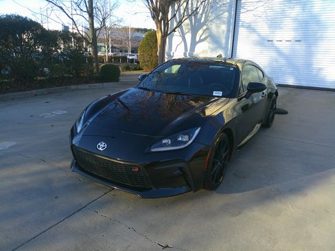 Used 2023 Toyota GR86 Premium image 6