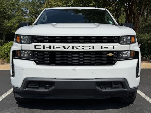 Used 2020 Chevrolet Silverado 1500 Custom w/ Custom Value Package image 7