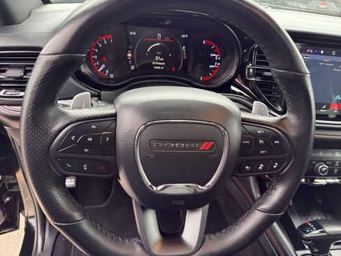 Used 2025 Dodge Durango GT AWD/4WD image 16