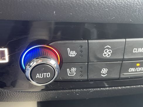 Used 2018 Buick Enclave Premium w/ Experience Buick Package image 23