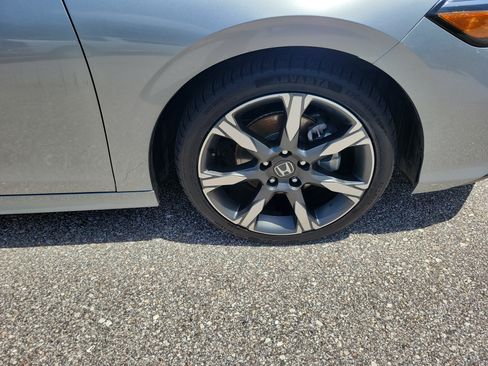 Used 2025 Honda Civic Sport image 13