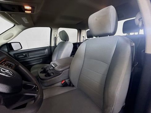 Used 2018 RAM 1500 Express w/ Black Ram 1500 Express Group AWD/4WD image 21