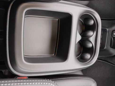 New 2026 Chrysler Pacifica Select image 20