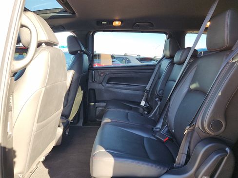 Used 2024 Honda Odyssey Sport image 13