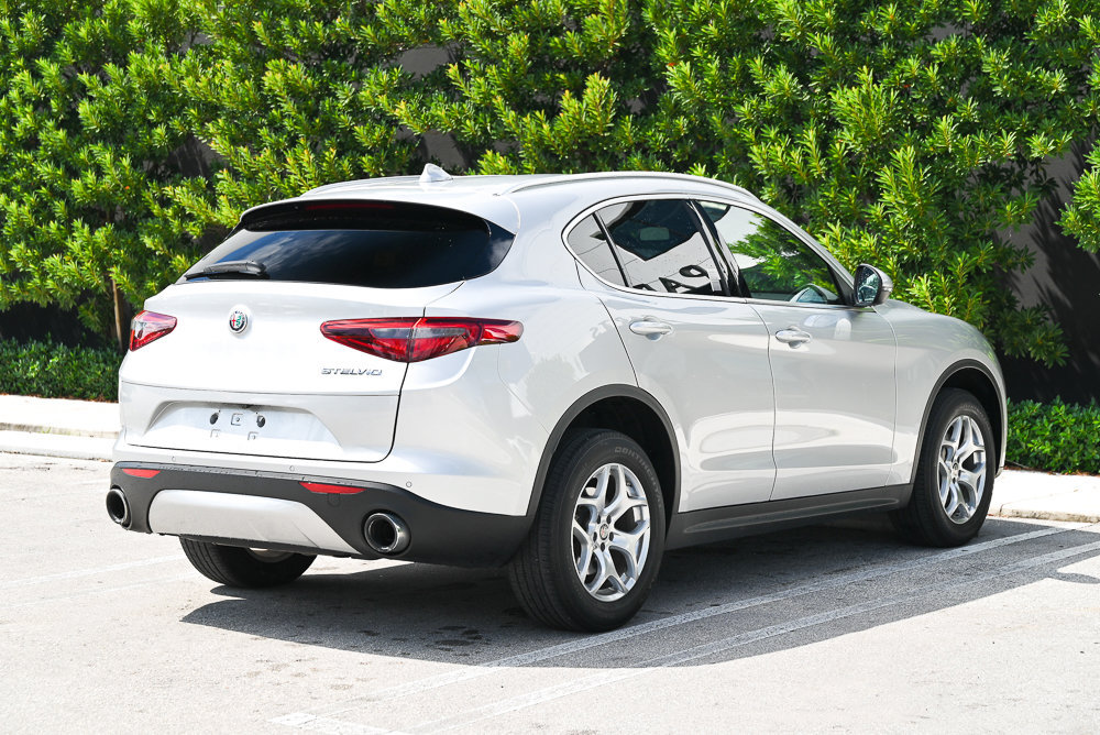 Used 2021 Alfa Romeo Stelvio Sprint w/ Active Assist 1 Package RWD image 4