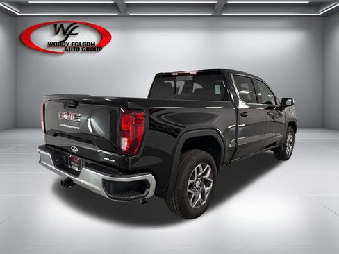 New 2026 GMC Sierra 1500 SLE w/ Preferred Package RWD image 6
