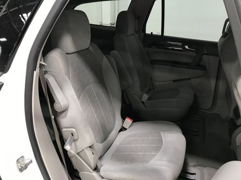 Used 2017 Buick Enclave Convenience FWD image 24