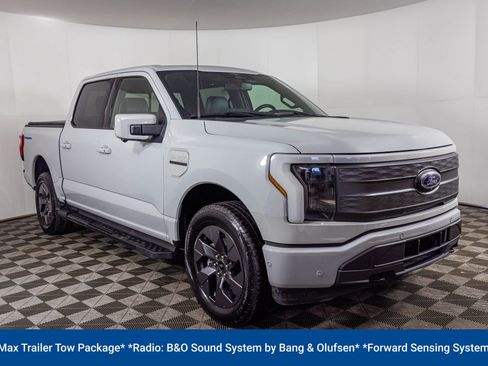 Used 2023 Ford F150 Lightning Lariat w/ Equipment Group 511A High image 14