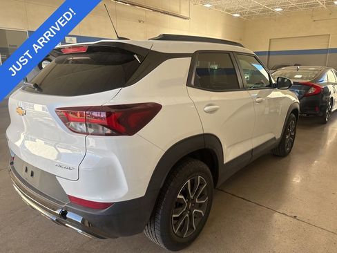 Used 2023 Chevrolet TrailBlazer ACTIV w/ Convenience Package image 3